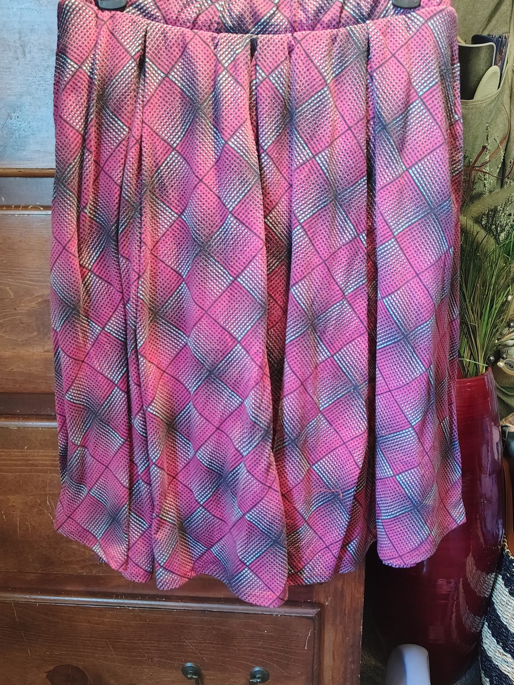 LuLaRoe Pink and Blue Geometric Circle Skirt